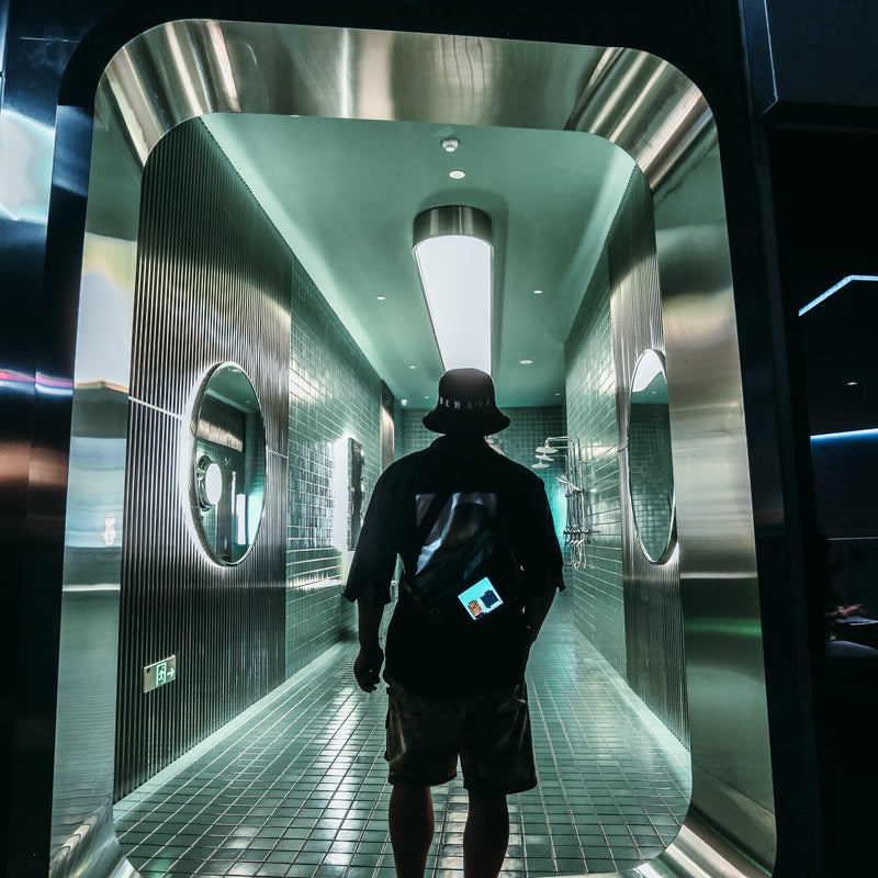 Chargez l'image dans la visionneuse de la galerie, Divoom Sling Bag Pixel Art LED Daypack Perfect Gift - Polar Tech Australia