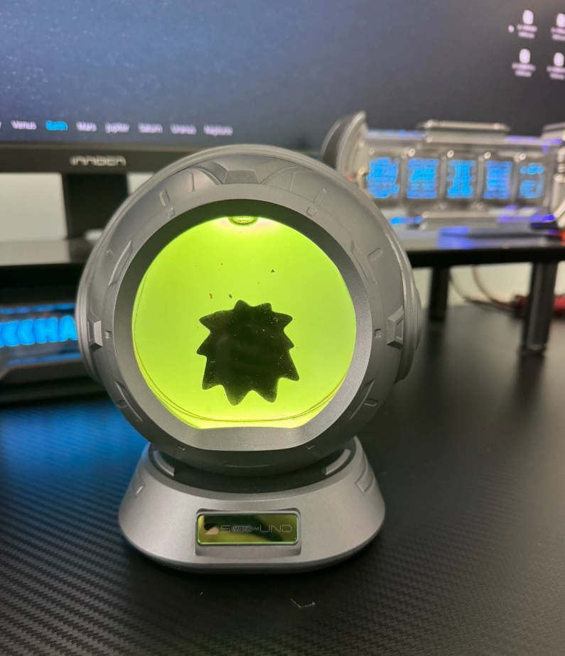 Cargue la imagen en el visor de la galería, Magnetic Fluid Speaker, Dancing Ferrofluid Music Rhythm Lamp, 360° Surround Sound Touch Wireless Bluetooth Speaker Living Room Desktop
