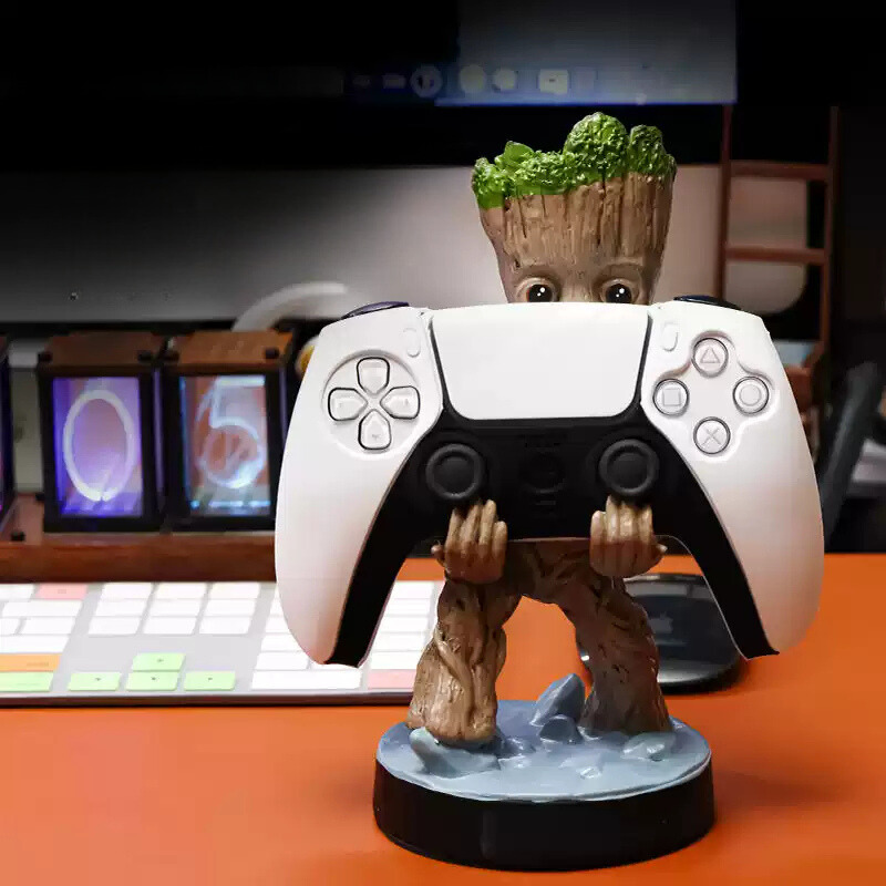 Cargue la imagen en el visor de la galería, Creative Anime Figure as a Versatile Game Controller Stand for PS5, Switch, and Other Consoles - Polar Tech Australia
