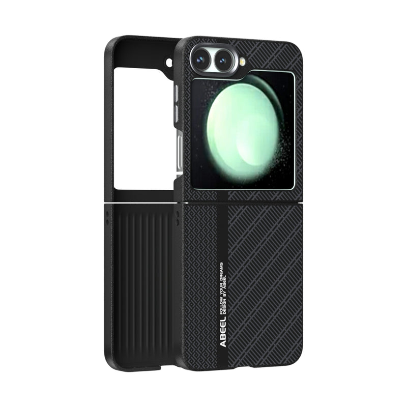 Chargez l&#39;image dans la visionneuse de la galerie, Samsung Galaxy Z Flip 6 (SM-F741)  - Carbon Fiber Series 6D Micro Relief MagSafe Phone Case - Polar Tech Australia
