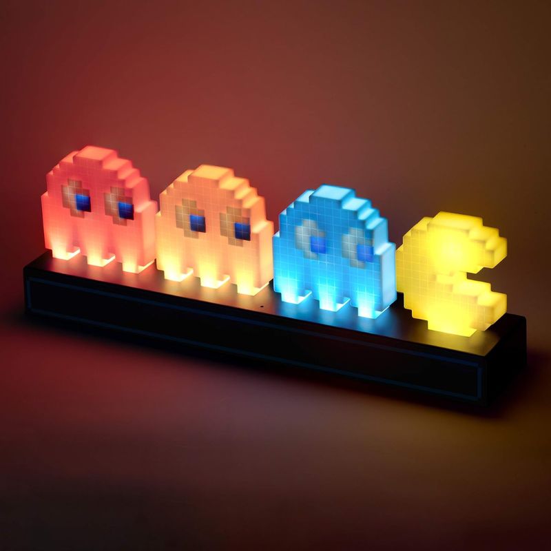 Cargue la imagen en el visor de la galería, Paladone Pac Man and Ghosts Light 3D Pixel Lamp LED Game Icon Night Light Colour Phasing Music Reactive for Bedroom Gaiming Room
