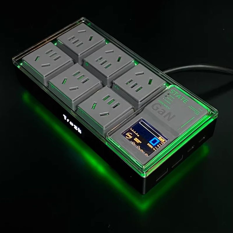 Cargue la imagen en el visor de la galería, Trozk 65W RGB Charging Station Power Strip Gaming Room
