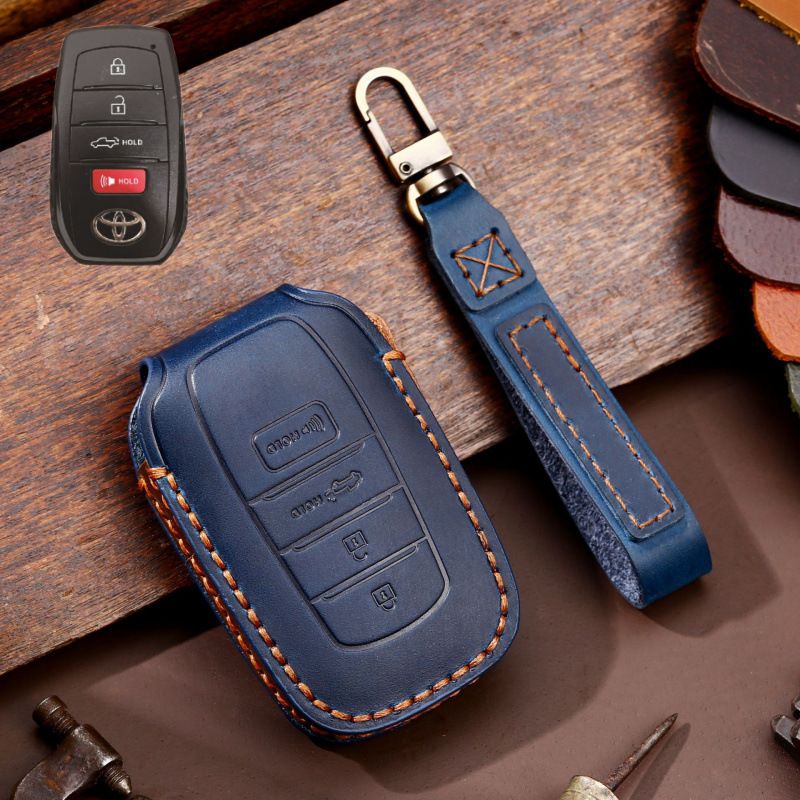 Cargue la imagen en el visor de la galería, Toyota Handcrafted Genuine Leather Car Key Fob Protective Case Cover For Highlander, RAV4, Camry, Sienna, Tacoma, 4Runner, Tundra, Sequoia, Land Cruiser - i-Station Mobile Phone &amp; Electronic Device Repair and Accessories
