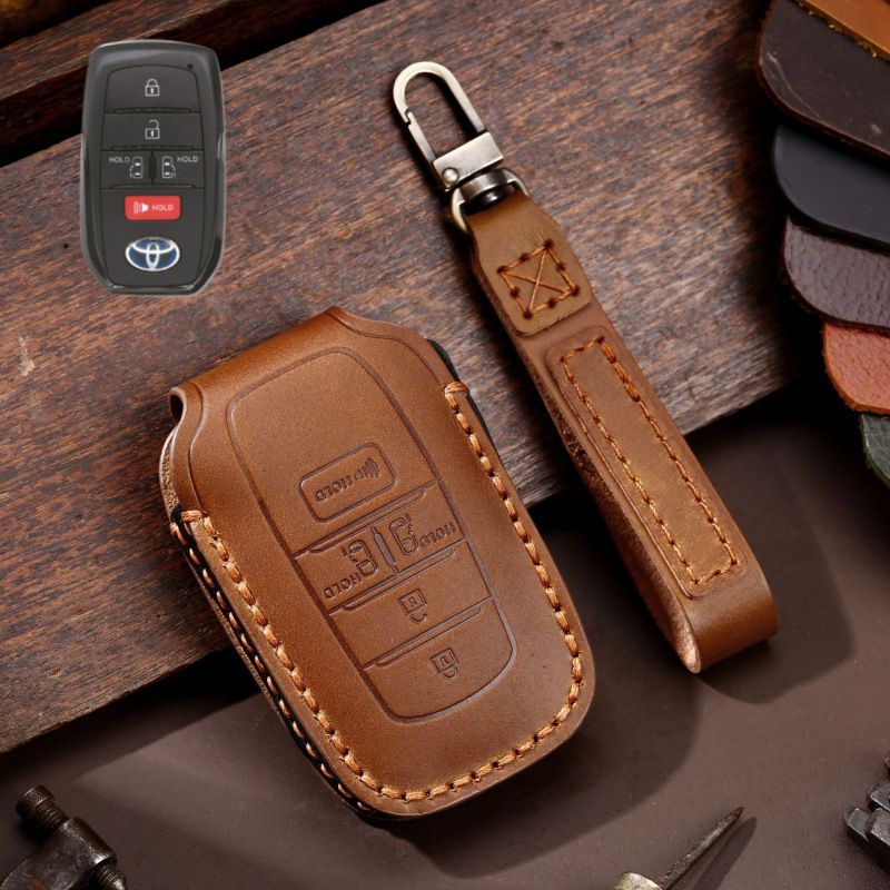 Cargue la imagen en el visor de la galería, Toyota Handcrafted Genuine Leather Car Key Fob Protective Case Cover For Highlander, RAV4, Camry, Sienna, Tacoma, 4Runner, Tundra, Sequoia, Land Cruiser - i-Station Mobile Phone &amp; Electronic Device Repair and Accessories
