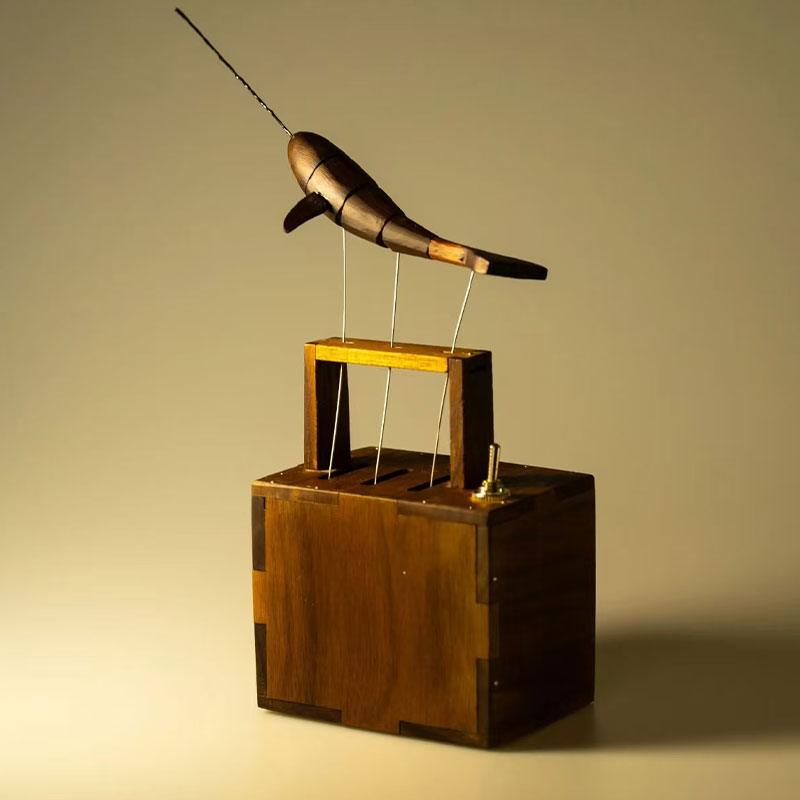 Cargue la imagen en el visor de la galería, Wooden Whale, Automata Whale, Narwhal Music Box, Mechanical Whale, Ornament, Wood art, Statue, Sculpture, Home Decor, Woodcarving, Handmade
