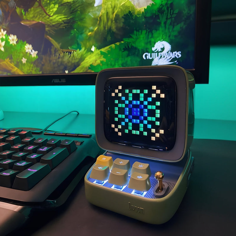 Cargue la imagen en el visor de la galería, Divoom Ditoo Retro Pixel Art Game Bluetooth Speaker With 16X16 LED App Controlled Front Screen
