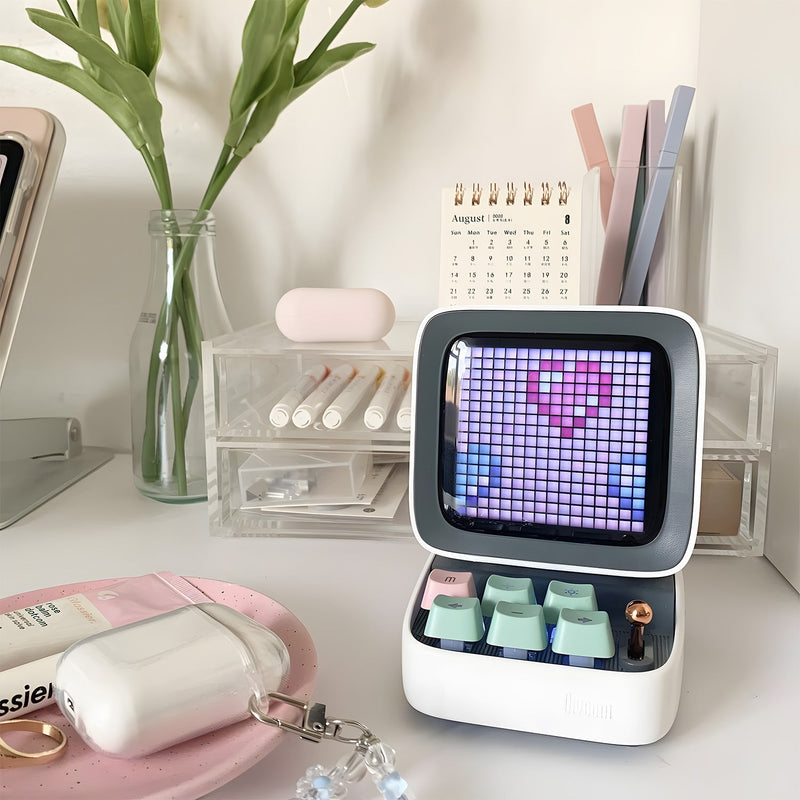 Cargue la imagen en el visor de la galería, Divoom Ditoo Retro Pixel Art Game Bluetooth Speaker With 16X16 LED App Controlled Front Screen
