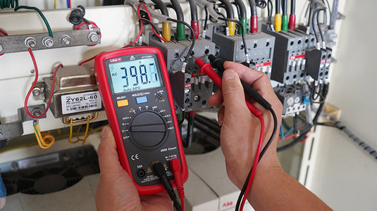 [UT136B+] UNI-T Digital multimeter tester AC DC Voltmeter Ammeter Ohm capacitance HFE Diode/transistor tester - Polar Tech Australia