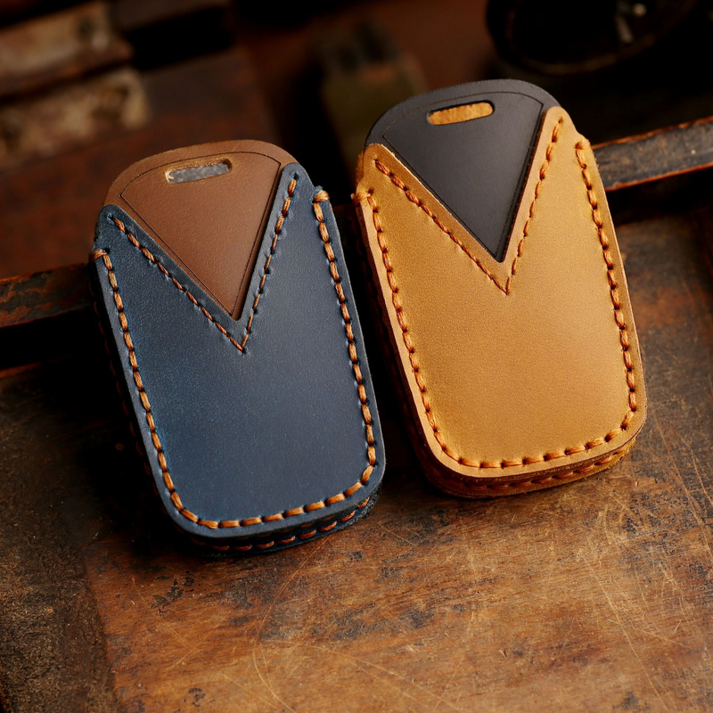 Cargue la imagen en el visor de la galería, Lexus Handcrafted Genuine Leather Car Key Fob Case Cover For RX270, ES240, LX570
